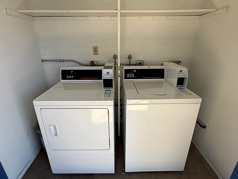 524 W Malibu Dr #4 — Photo 14
