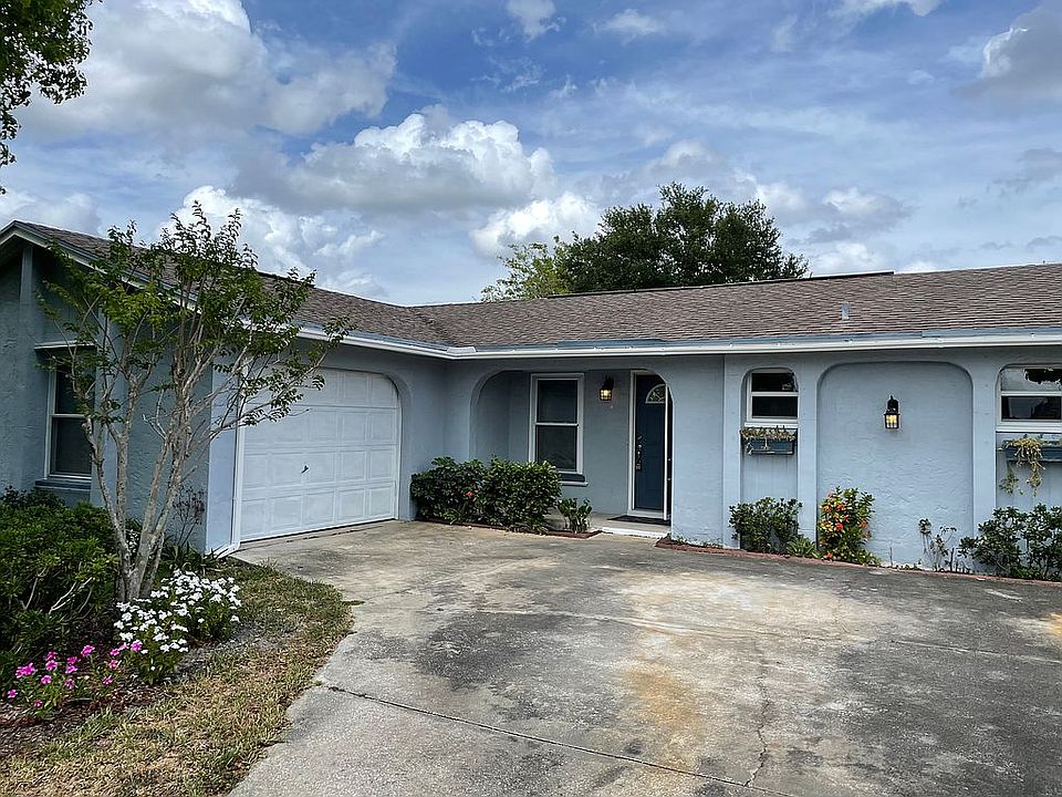 1st image of 1011 SE 4th Pl