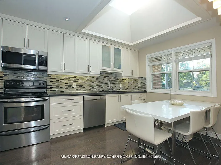 130 Grandview Ave — Photo 4