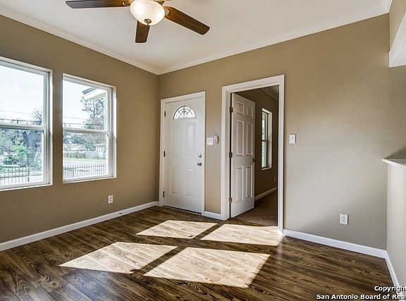 4th image of 555 Kirk Pl