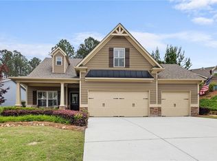209 Hawthorne Ridge Cir, Dallas, GA 30132