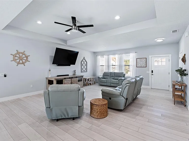 13 Lemay Pl — Photo 11