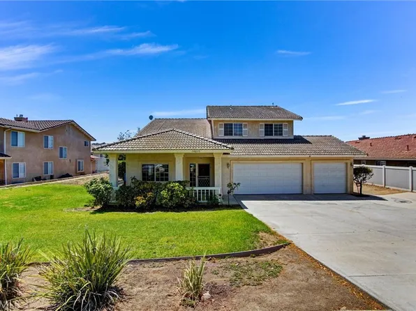 14035 Moonridge Dr, Riverside, CA 92503