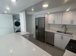 701 Three Islands Blvd APT 108, Hallandale, FL 33009