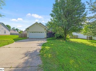 353 Old John Dodd Rd, Boiling Springs, SC 29316