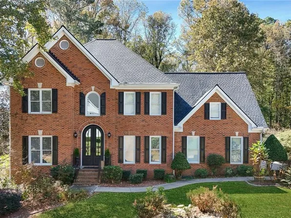 1716 Crowes Lake Ct, Lawrenceville, GA 30043