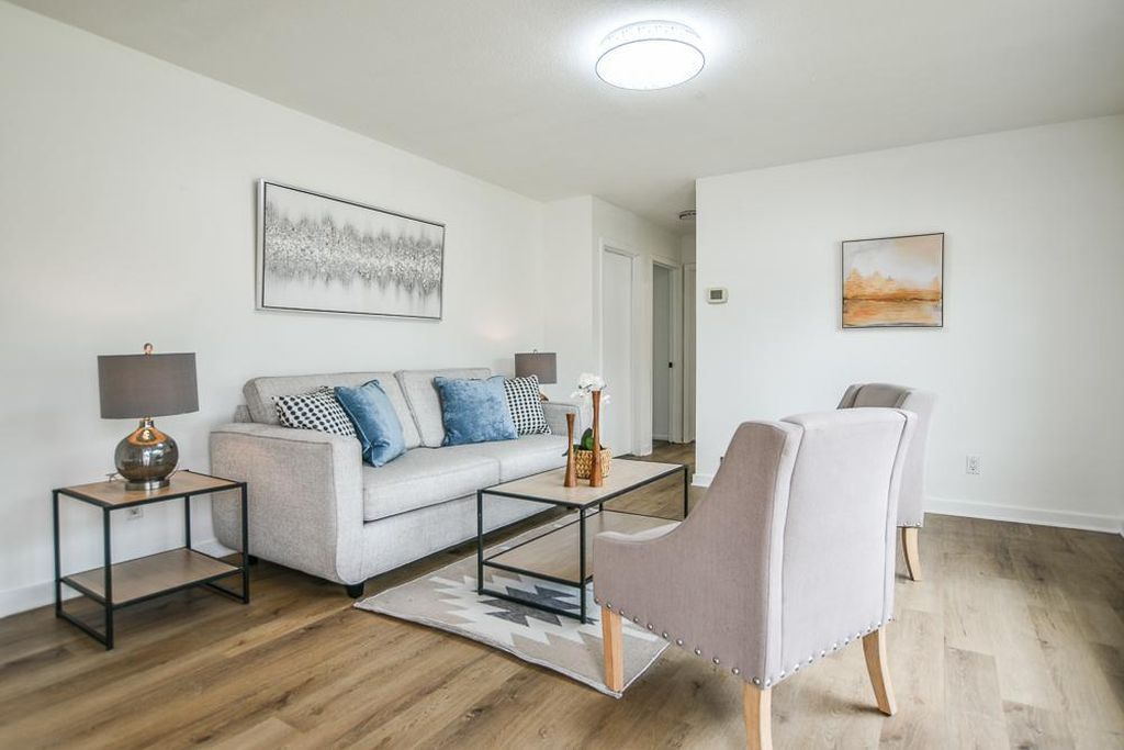 8034 Jackson St NE, Spring Lake Park, MN - View 4