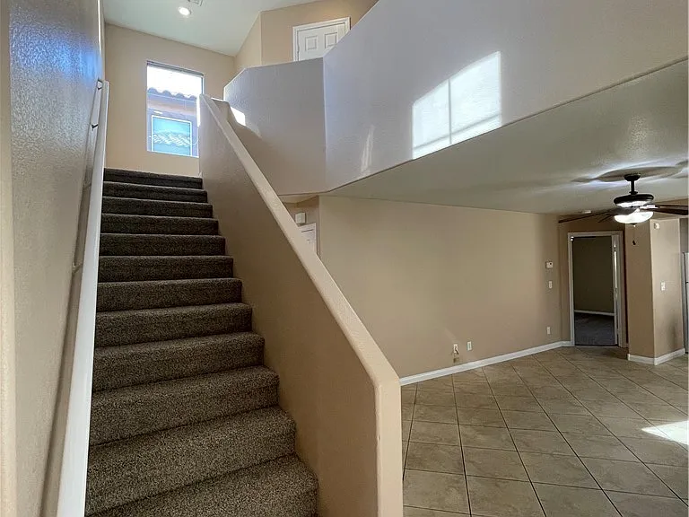 817 Purdy Lodge St — Photo 5