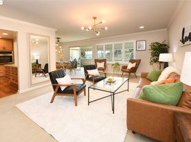 1910 Skycrest Dr, Walnut Creek, CA