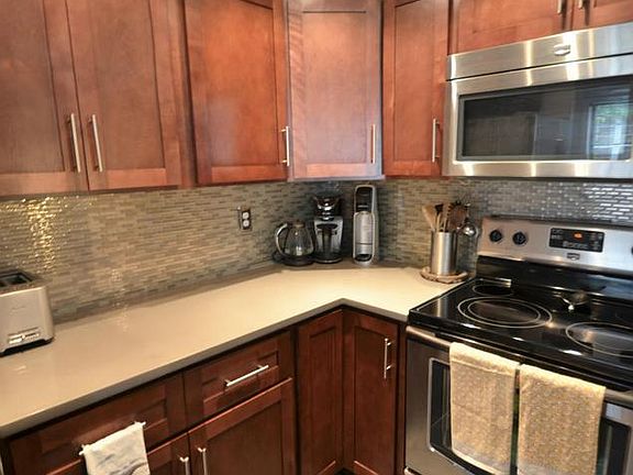 4th image of 2913 E Woodley St S #2