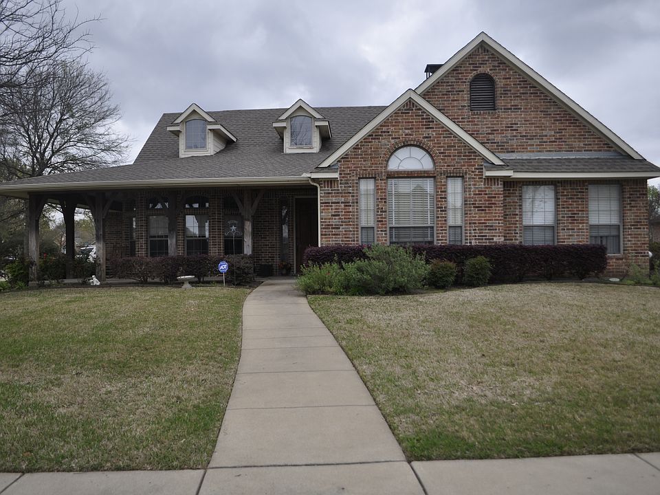 1st image of 2701 Saint Andrews Cir