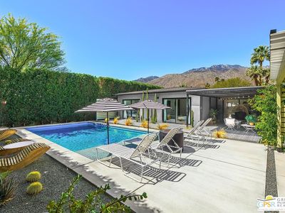 740 N Plaza Amigo, Palm Springs, CA, 92262