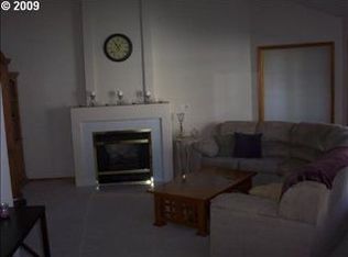 9910 SW 153rd Ave, Beaverton, OR 97007