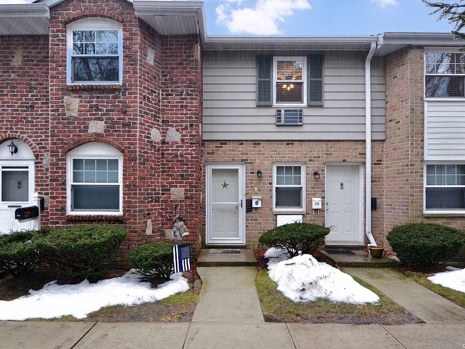 14 Glen Hollow Drive UNIT E21, Holtsville, NY 11742 Zillow