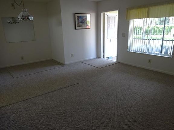 4th image of 110 Lake Pine Cir APT A-1