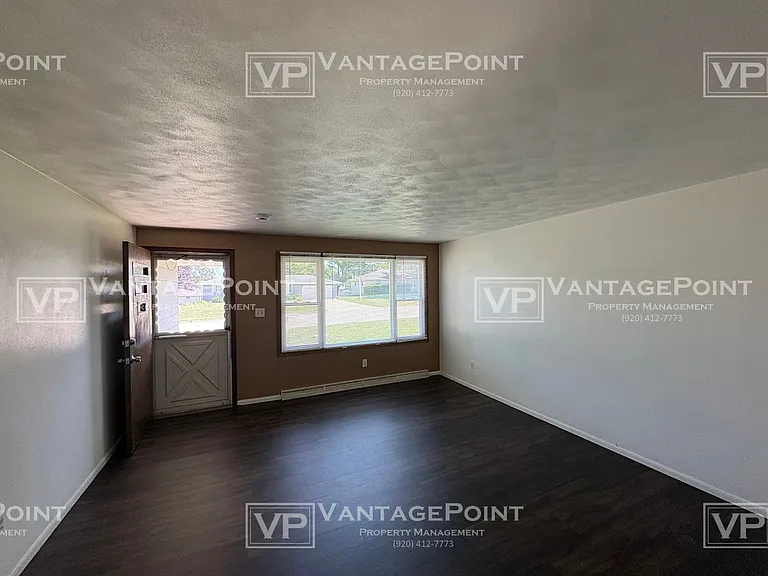 827 Glenpark Dr — Photo 7