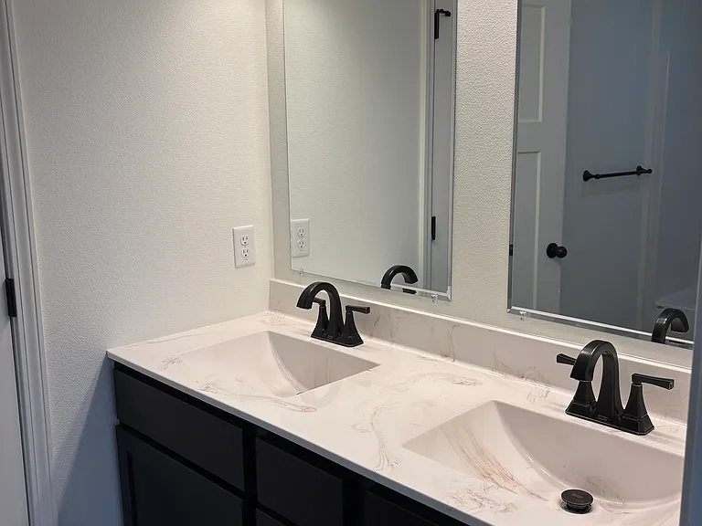 140 Sunset Cv — Photo 5
