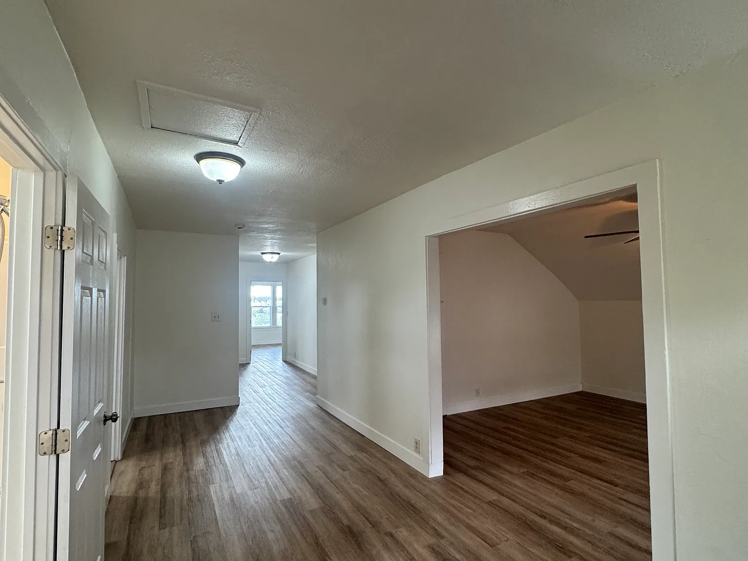 3 bed, 1500 sqft, $2,500 — Photo 2