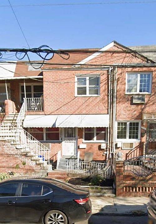 1st image of 1239 E 89th St