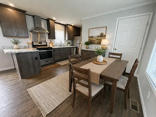 38000 Le Chateau Blvd Photo 1
