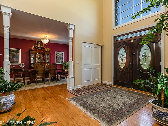 5th image of 5157 N Canfield Ave