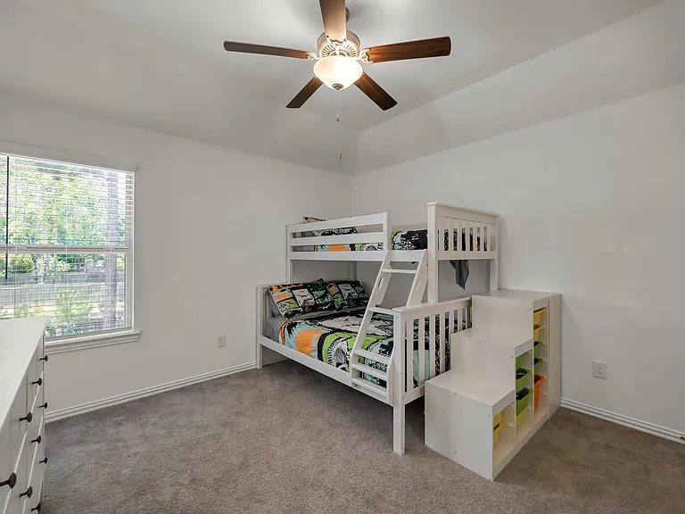 508 Loft Ct — Photo 29