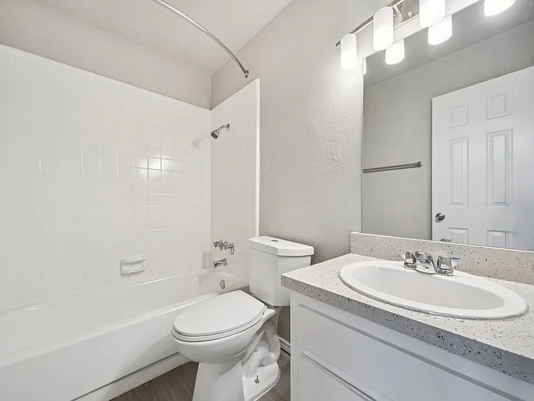 Cedar Park Apartments — Photo 56