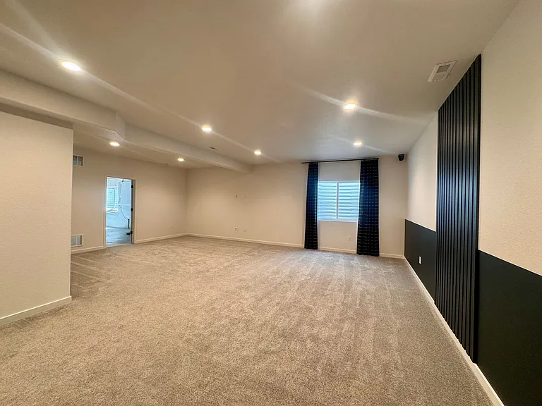 8275 Nat Love Dr — Photo 31