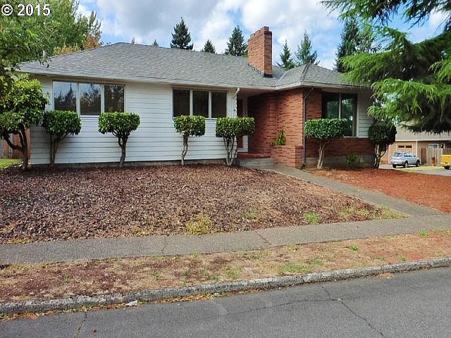 1st image of 10925 SE Garrett Dr