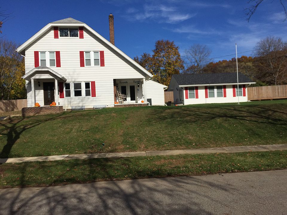 1st image of 2805 S Park Dr