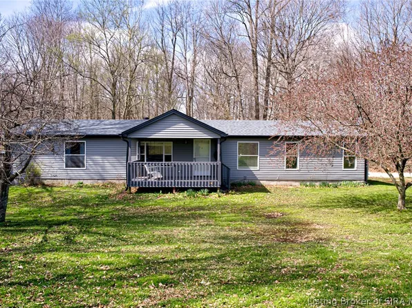 9084 E Blue River Road, Pekin, IN 47165