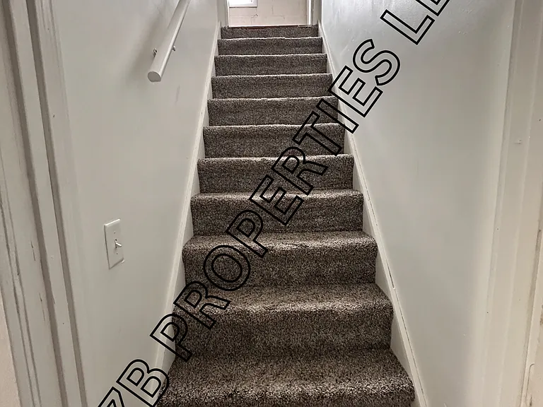 1719 4th Ave — Photo 10