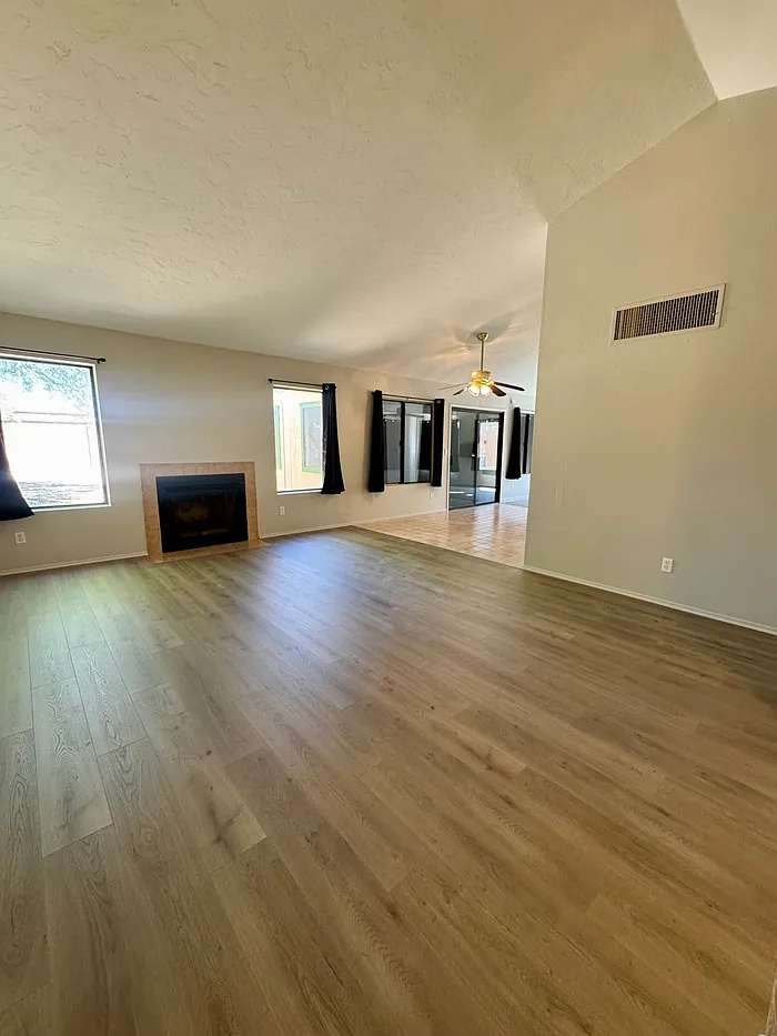 3 bed, 2.0 bath, 1547 sqft, $1,850 — Photo 4