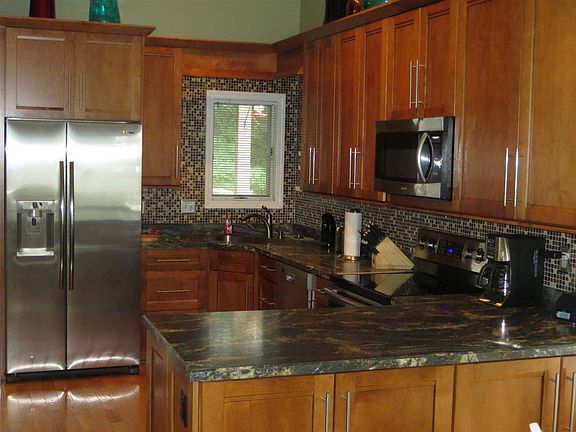 3rd image of 9545 S Harbour Pointe Dr
