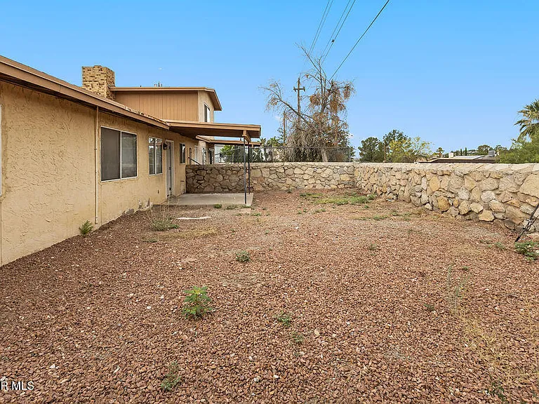 6932 Escondido Dr #B — Photo 25