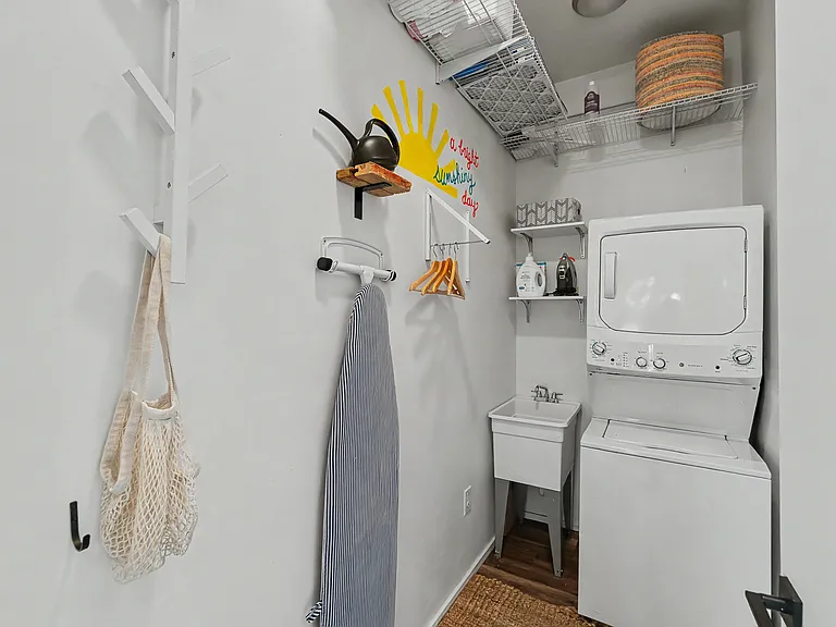Laundry room with washer/dryer