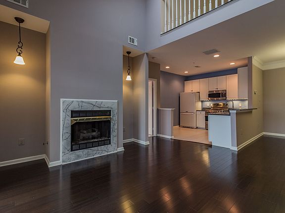 3rd image of 6569 Grange Ln Unit 403