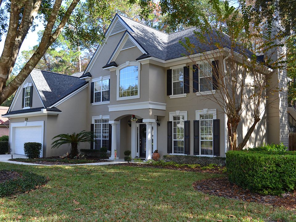 2nd image of 8743 Rolling Brook Ln