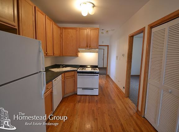 2nd image of 1319 N Campbell Ave #Two