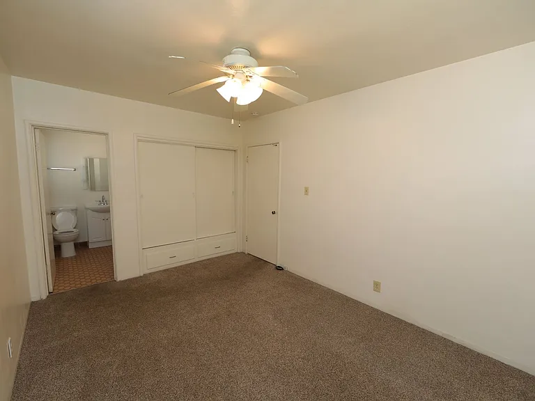 4225 V St #3 — Photo 11