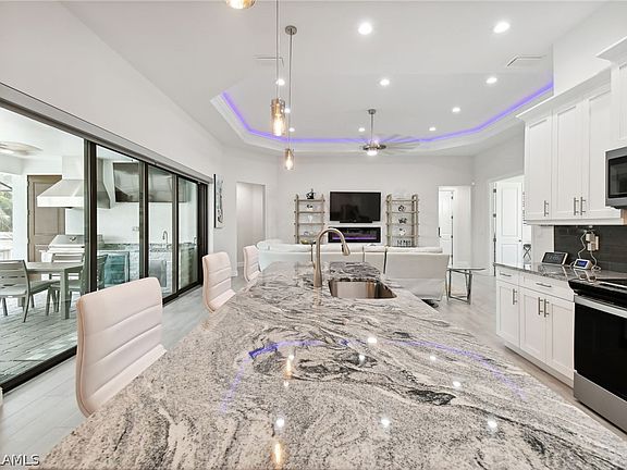 3rd image of 2318 SW 53rd Ter