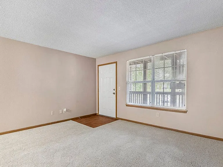 Furnished Apartments Available