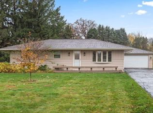 5683 Weatherford Dr, Rockford, IL 61109