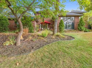 1S343 Saint Mihiel Dr, Winfield, IL 60190