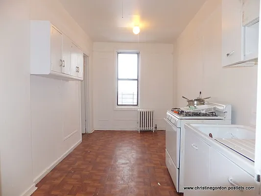 Sold by Edward A Matthews, LREB | media 12