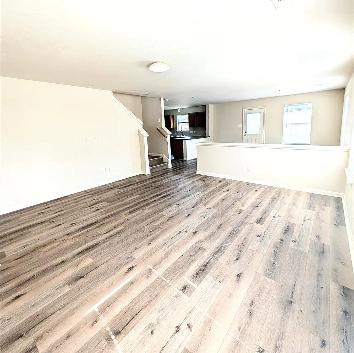 3 bed, 2.0 bath, 2138 sqft, $1,745 — Photo 3