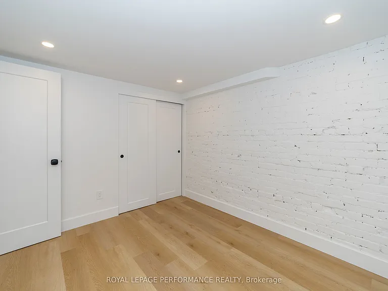 19 Monk St #1 — Photo 22