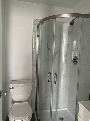 Rented by SERHANT. | media 8