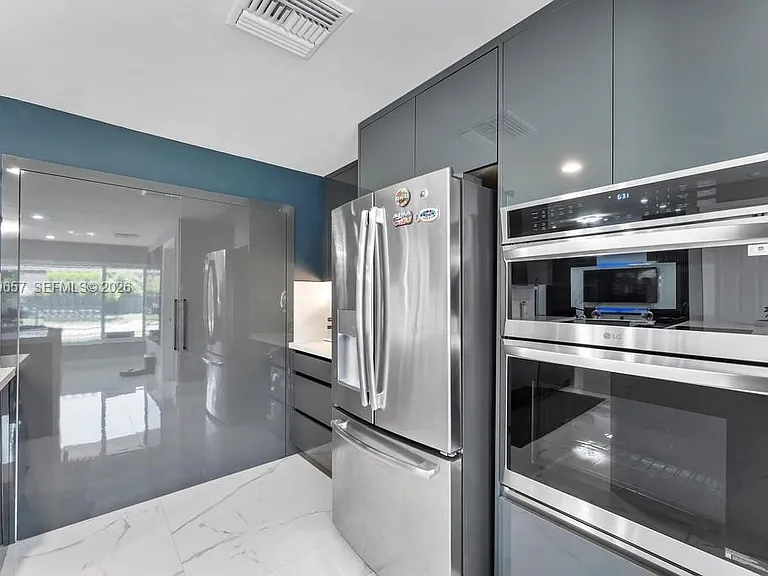 7501 NW 42nd St — Photo 7