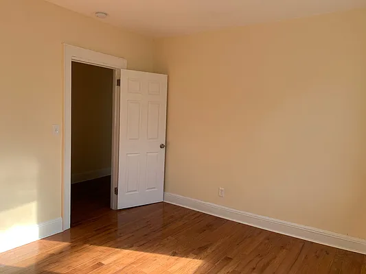 Rented by Crosstown Apartments NYC | media 9